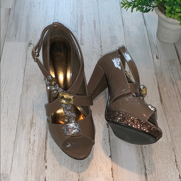 BKE Heels - Picture 2 of 5